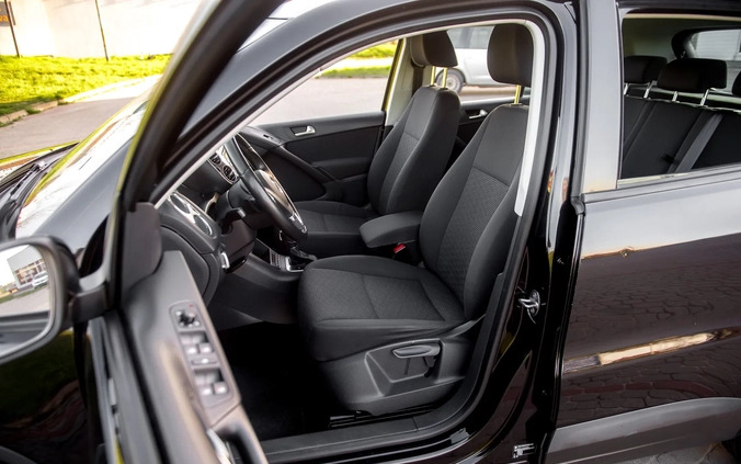 Volkswagen Tiguan cena 44900 przebieg: 199000, rok produkcji 2012 z Radom małe 562
